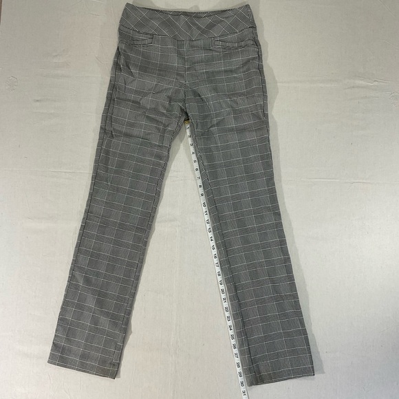 Denver Hayes women’s checked pants,pull on, Excellent condition - Picture 6 of 7